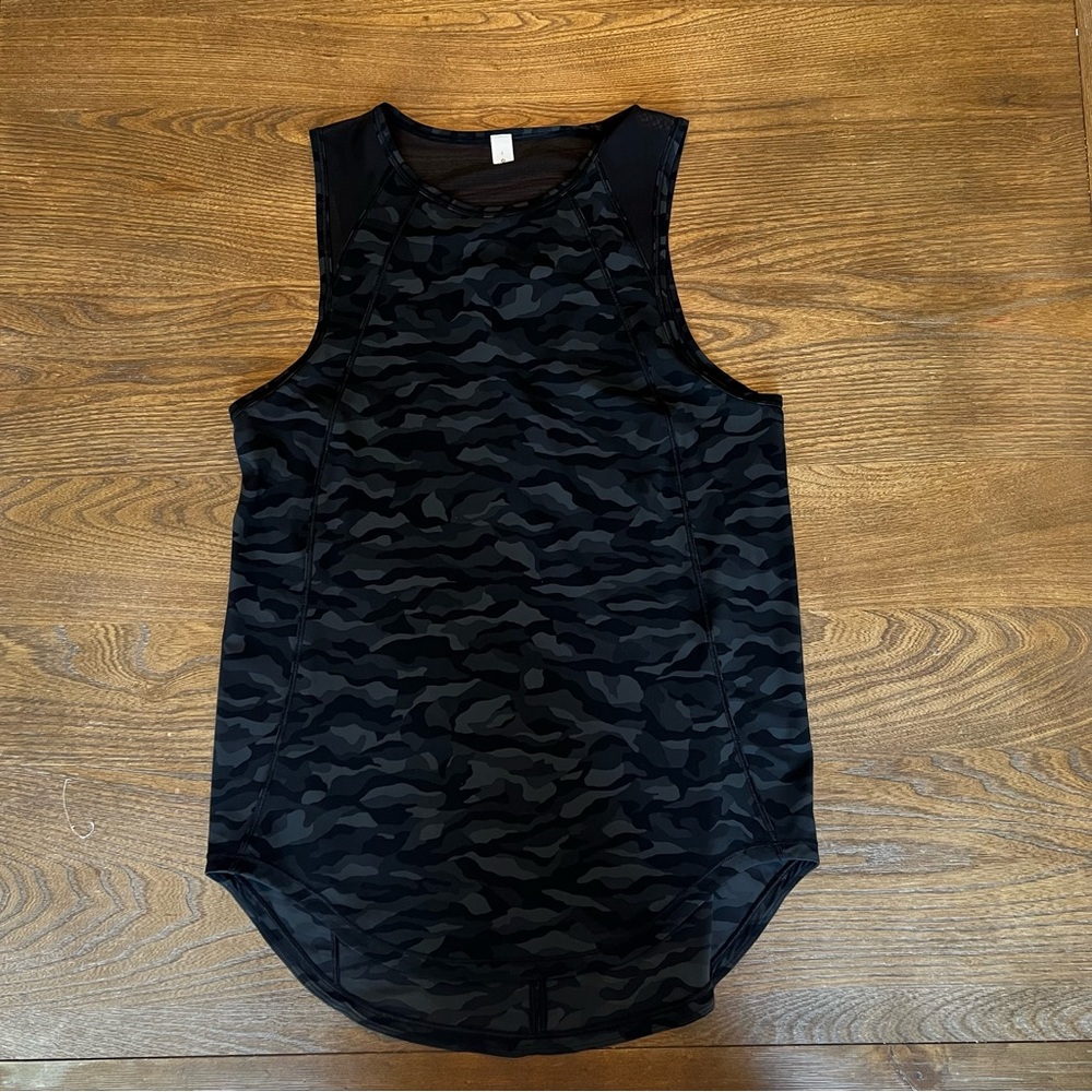 Lululemon Tank 4 🍋
